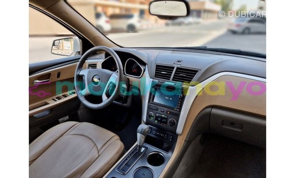 Acheter Import Voiture Chevrolet Traverse Blanc à Import - Dubai, Bandundu Acheter Import Voiture Chevrolet Traverse Blanc à Import - Dubai, Bandundu