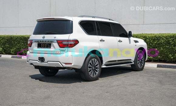 Acheter Import Voiture Nissan Patrol Blanc à Import - Dubai, Bandundu Acheter Import Voiture Nissan Patrol Blanc à Import - Dubai, Bandundu