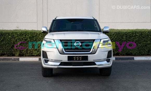 Acheter Import Voiture Nissan Patrol Blanc à Import - Dubai, Bandundu Acheter Import Voiture Nissan Patrol Blanc à Import - Dubai, Bandundu