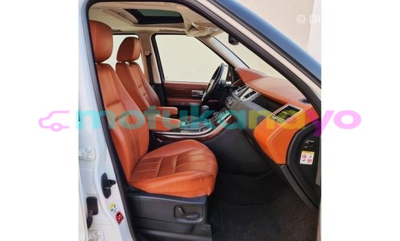 Acheter Import Voiture Land Rover Range Rover Blanc à Import - Dubai, Bandundu Acheter Import Voiture Land Rover Range Rover Blanc à Import - Dubai, Bandundu