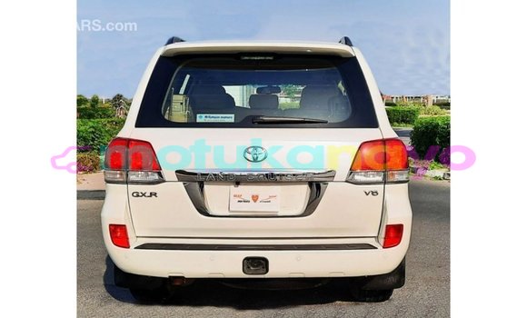Acheter Import Voiture Toyota Land Cruiser Blanc à Import - Dubai, Bandundu Acheter Import Voiture Toyota Land Cruiser Blanc à Import - Dubai, Bandundu