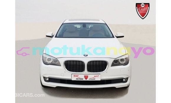 Buy Import BMW C White Bike in Import - Dubai in Bandundu Buy Import BMW C White Bike in Import - Dubai in Bandundu