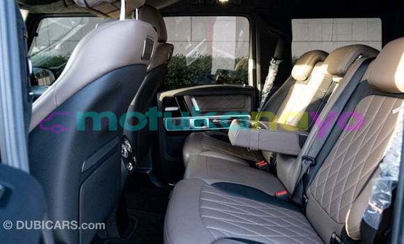 Acheter Import Voiture Mercedes-Benz 190 (W201) Noir à Import - Dubai, Bandundu Acheter Import Voiture Mercedes-Benz 190 (W201) Noir à Import - Dubai, Bandundu