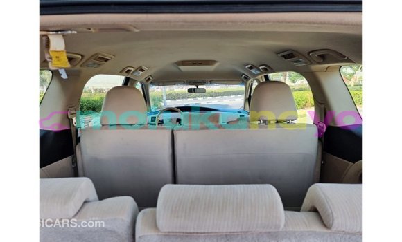 Buy Import Toyota Previa White Car in Import - Dubai in Bandundu Buy Import Toyota Previa White Car in Import - Dubai in Bandundu