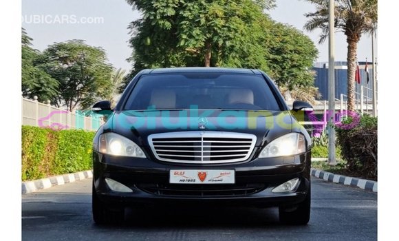 Buy Import Mercedes-Benz 190 (W201) Black Car in Import - Dubai in Bandundu Buy Import Mercedes-Benz 190 (W201) Black Car in Import - Dubai in Bandundu
