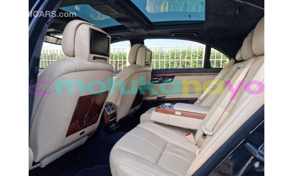 Buy Import Mercedes-Benz 190 (W201) Black Car in Import - Dubai in Bandundu Buy Import Mercedes-Benz 190 (W201) Black Car in Import - Dubai in Bandundu
