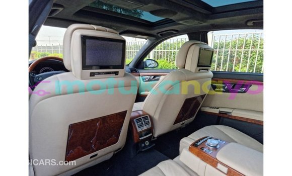 Buy Import Mercedes-Benz 190 (W201) Black Car in Import - Dubai in Bandundu Buy Import Mercedes-Benz 190 (W201) Black Car in Import - Dubai in Bandundu