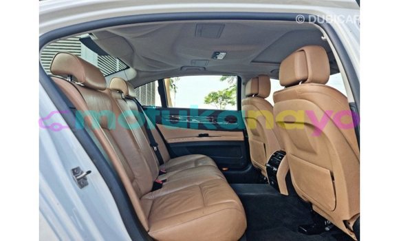 Buy Import BMW C White Bike in Import - Dubai in Bandundu Buy Import BMW C White Bike in Import - Dubai in Bandundu