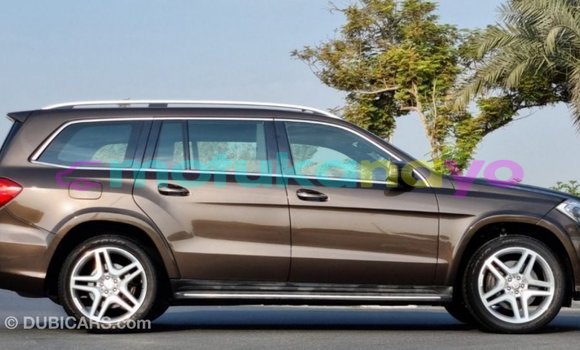 Buy Import Mercedes-Benz 190 (W201) Brown Car in Import - Dubai in Bandundu Buy Import Mercedes-Benz 190 (W201) Brown Car in Import - Dubai in Bandundu