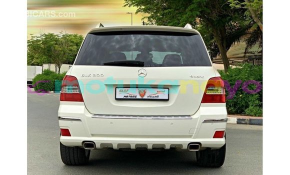 Buy Import Mercedes-Benz 190 (W201) White Car in Import - Dubai in Bandundu Buy Import Mercedes-Benz 190 (W201) White Car in Import - Dubai in Bandundu