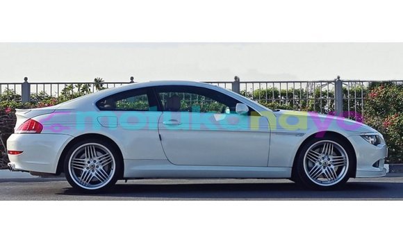 Acheter Import Moto BMW R Blanc à Import - Dubai, Bandundu Acheter Import Moto BMW R Blanc à Import - Dubai, Bandundu