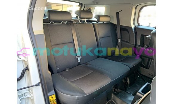 Buy Import Toyota FJ Cruiser White Car in Import - Dubai in Bandundu Buy Import Toyota FJ Cruiser White Car in Import - Dubai in Bandundu