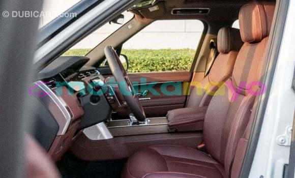 Buy Import Land Rover Range Rover White Car in Import - Dubai in Bandundu Buy Import Land Rover Range Rover White Car in Import - Dubai in Bandundu