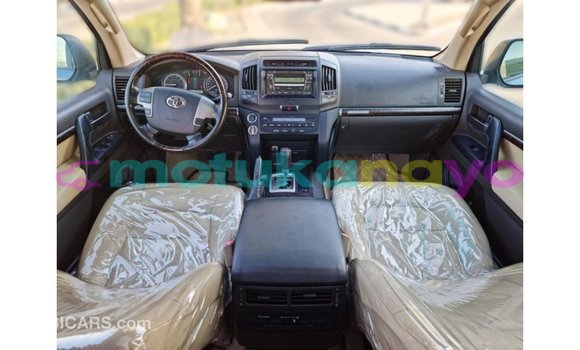 Buy Import Toyota Land Cruiser Blue Car in Import - Dubai in Bandundu Buy Import Toyota Land Cruiser Blue Car in Import - Dubai in Bandundu