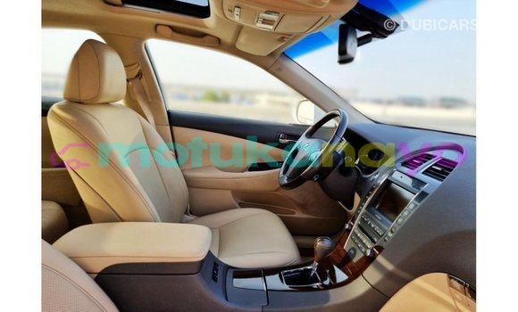 Buy Import Lexus ES White Car in Import - Dubai in Bandundu Buy Import Lexus ES White Car in Import - Dubai in Bandundu