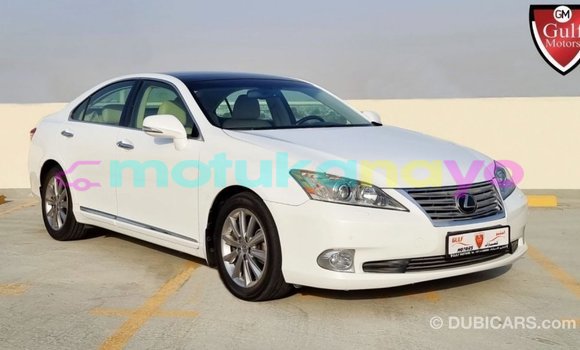 Acheter Import Voiture Lexus ES Blanc à Import - Dubai, Bandundu Acheter Import Voiture Lexus ES Blanc à Import - Dubai, Bandundu