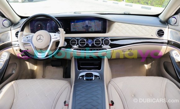 Buy Import Mercedes-Benz 190 (W201) Other Car in Import - Dubai in Bandundu Buy Import Mercedes-Benz 190 (W201) Other Car in Import - Dubai in Bandundu
