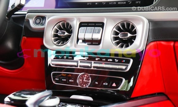 Acheter Import Voiture Mercedes-Benz 190 (W201) Blanc à Import - Dubai, Bandundu Acheter Import Voiture Mercedes-Benz 190 (W201) Blanc à Import - Dubai, Bandundu