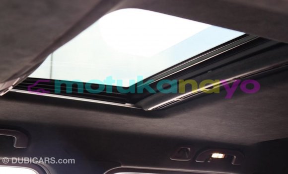 Acheter Import Voiture Mercedes-Benz 190 (W201) Blanc à Import - Dubai, Bandundu Acheter Import Voiture Mercedes-Benz 190 (W201) Blanc à Import - Dubai, Bandundu