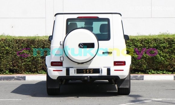 Acheter Import Voiture Mercedes-Benz 190 (W201) Blanc à Import - Dubai, Bandundu Acheter Import Voiture Mercedes-Benz 190 (W201) Blanc à Import - Dubai, Bandundu