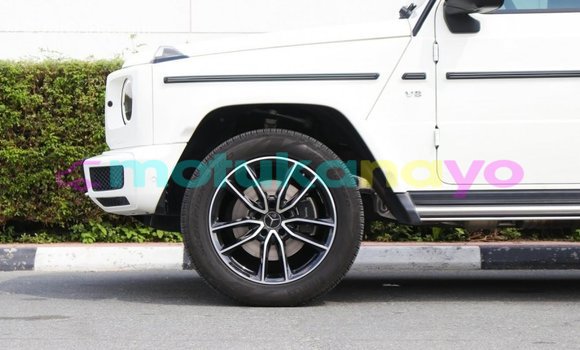 Acheter Import Voiture Mercedes-Benz 190 (W201) Blanc à Import - Dubai, Bandundu Acheter Import Voiture Mercedes-Benz 190 (W201) Blanc à Import - Dubai, Bandundu