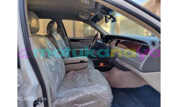 Buy Import Lincoln Continental White Car in Import - Dubai in Bandundu Buy Import Lincoln Continental White Car in Import - Dubai in Bandundu
