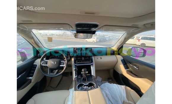 Buy Import Toyota Land Cruiser Black Car in Import - Dubai in Bandundu Buy Import Toyota Land Cruiser Black Car in Import - Dubai in Bandundu