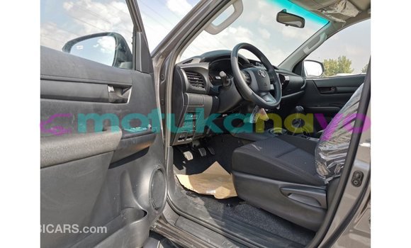 Buy Import Toyota Hilux Other Car in Import - Dubai in Bandundu Buy Import Toyota Hilux Other Car in Import - Dubai in Bandundu