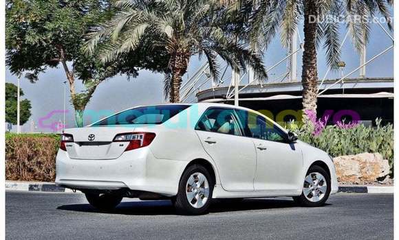 Buy Import Toyota Camry White Car in Import - Dubai in Bandundu Buy Import Toyota Camry White Car in Import - Dubai in Bandundu