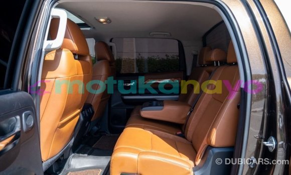 Acheter Import Voiture Toyota Tundra Marron à Import - Dubai, Bandundu Acheter Import Voiture Toyota Tundra Marron à Import - Dubai, Bandundu