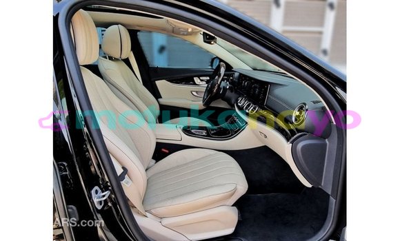 Buy Import Mercedes-Benz 190 (W201) Blue Car in Import - Dubai in Bandundu Buy Import Mercedes-Benz 190 (W201) Blue Car in Import - Dubai in Bandundu