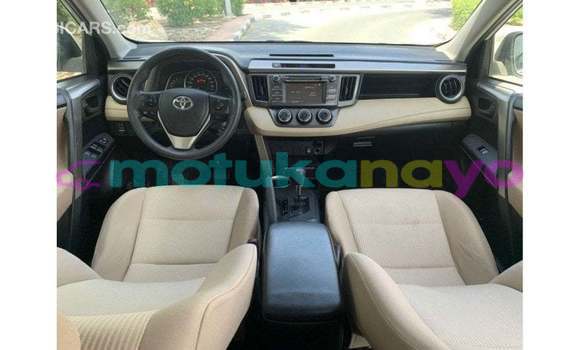 Buy Import Toyota RAV 4 White Car in Import - Dubai in Bandundu Buy Import Toyota RAV 4 White Car in Import - Dubai in Bandundu
