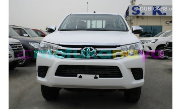 Buy Import Toyota Hilux White Car in Import - Dubai in Bandundu Buy Import Toyota Hilux White Car in Import - Dubai in Bandundu
