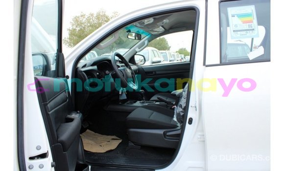 Buy Import Toyota Hilux White Car in Import - Dubai in Bandundu Buy Import Toyota Hilux White Car in Import - Dubai in Bandundu