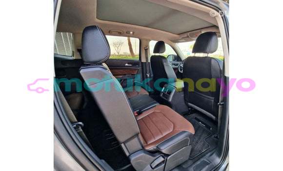 Buy Import Volkswagen TRUCK Other Truck in Import - Dubai in Bandundu Buy Import Volkswagen TRUCK Other Truck in Import - Dubai in Bandundu