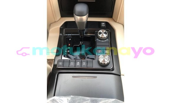 Acheter Import Voiture Toyota Land Cruiser Noir à Import - Dubai, Bandundu Acheter Import Voiture Toyota Land Cruiser Noir à Import - Dubai, Bandundu