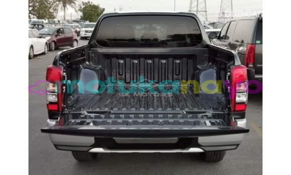 Buy Import Mitsubishi L200 Other Car in Import - Dubai in Bandundu Buy Import Mitsubishi L200 Other Car in Import - Dubai in Bandundu