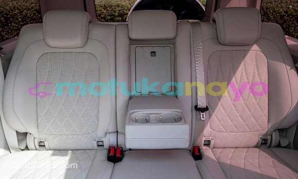 Acheter Import Voiture Mercedes-Benz 190 (W201) Blanc à Import - Dubai, Bandundu Acheter Import Voiture Mercedes-Benz 190 (W201) Blanc à Import - Dubai, Bandundu