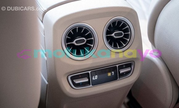 Acheter Import Voiture Mercedes-Benz 190 (W201) Blanc à Import - Dubai, Bandundu Acheter Import Voiture Mercedes-Benz 190 (W201) Blanc à Import - Dubai, Bandundu