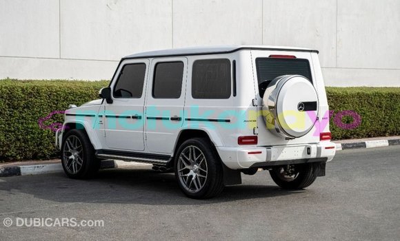 Acheter Import Voiture Mercedes-Benz 190 (W201) Blanc à Import - Dubai, Bandundu Acheter Import Voiture Mercedes-Benz 190 (W201) Blanc à Import - Dubai, Bandundu