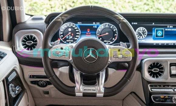 Acheter Import Voiture Mercedes-Benz 190 (W201) Blanc à Import - Dubai, Bandundu Acheter Import Voiture Mercedes-Benz 190 (W201) Blanc à Import - Dubai, Bandundu