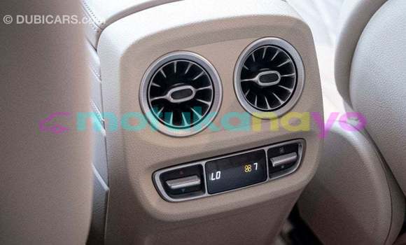 Acheter Import Voiture Mercedes-Benz 190 (W201) Blanc à Import - Dubai, Bandundu Acheter Import Voiture Mercedes-Benz 190 (W201) Blanc à Import - Dubai, Bandundu