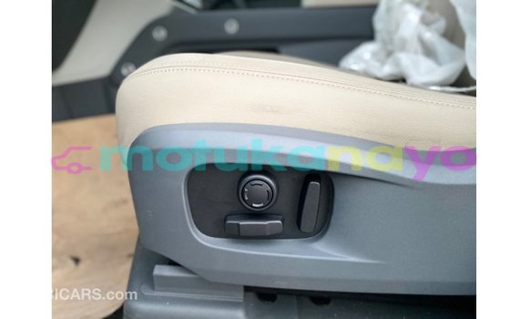 Buy Import Land Rover Defender Other Car in Import - Dubai in Bandundu Buy Import Land Rover Defender Other Car in Import - Dubai in Bandundu