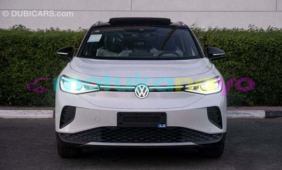 Acheter Import Utilitaire Volkswagen TRUCK Blanc à Import - Dubai, Bandundu Acheter Import Utilitaire Volkswagen TRUCK Blanc à Import - Dubai, Bandundu