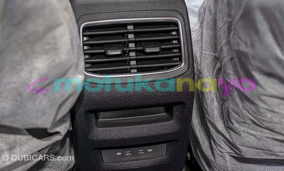 Acheter Import Utilitaire Volkswagen TRUCK Blanc à Import - Dubai, Bandundu Acheter Import Utilitaire Volkswagen TRUCK Blanc à Import - Dubai, Bandundu