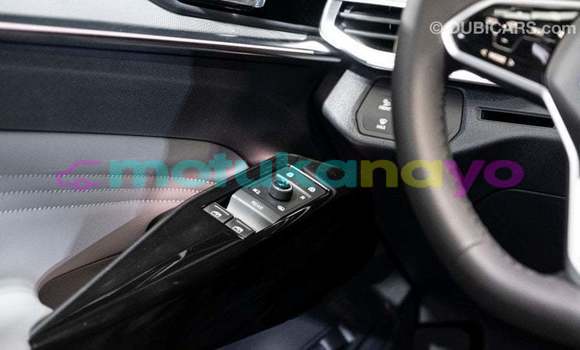 Acheter Import Utilitaire Volkswagen TRUCK Blanc à Import - Dubai, Bandundu Acheter Import Utilitaire Volkswagen TRUCK Blanc à Import - Dubai, Bandundu