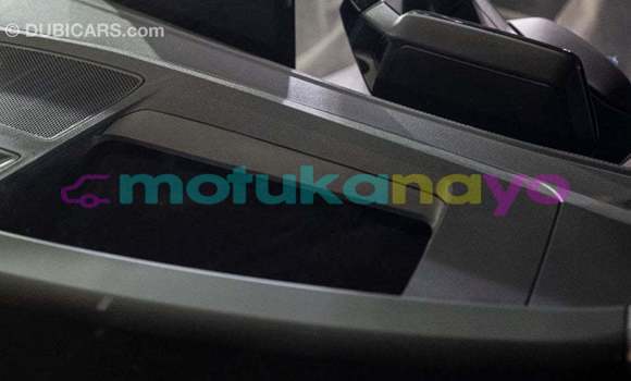 Acheter Import Utilitaire Volkswagen TRUCK Blanc à Import - Dubai, Bandundu Acheter Import Utilitaire Volkswagen TRUCK Blanc à Import - Dubai, Bandundu