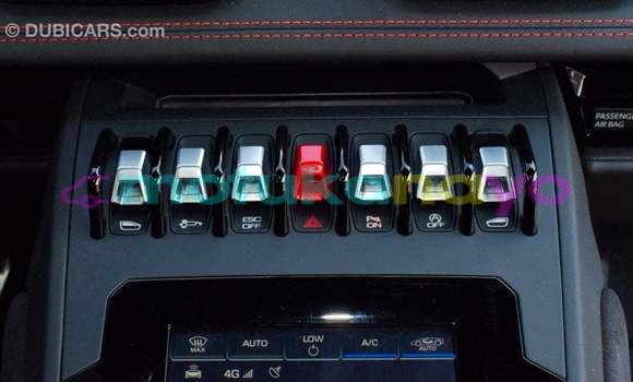 Acheter Import Voiture Lamborghini Centanario Rouge à Import - Dubai, Bandundu Acheter Import Voiture Lamborghini Centanario Rouge à Import - Dubai, Bandundu