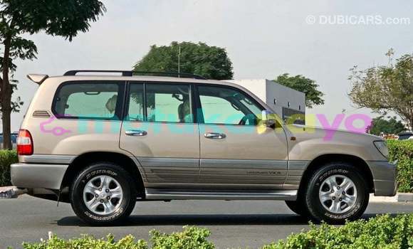 Buy Import Toyota Land Cruiser Other Car in Import - Dubai in Bandundu Buy Import Toyota Land Cruiser Other Car in Import - Dubai in Bandundu