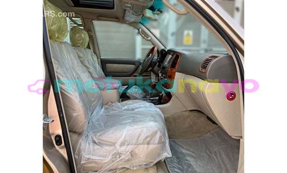 Buy Import Toyota Land Cruiser Other Car in Import - Dubai in Bandundu Buy Import Toyota Land Cruiser Other Car in Import - Dubai in Bandundu